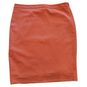 NWT The Limited Red White Chevron Pattern Pencil Skirt with Zipper. Size 12